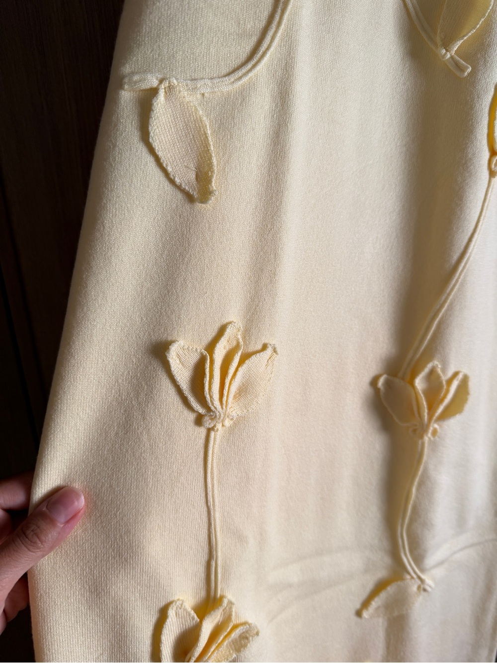 Meshki Yellow Floral Appliqué Midi Dress - Picture 4 of 6